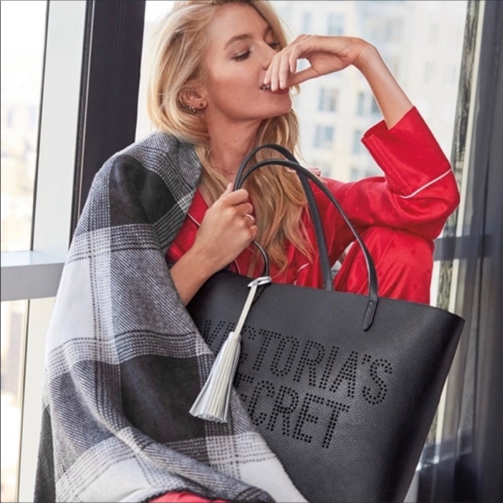 Victoria’s secret tote